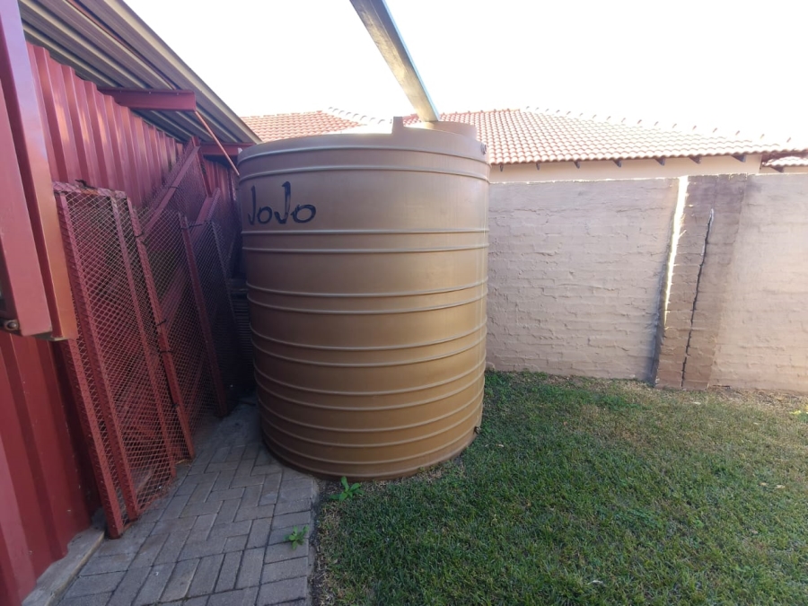 3 Bedroom Property for Sale in Waterkloof East North West